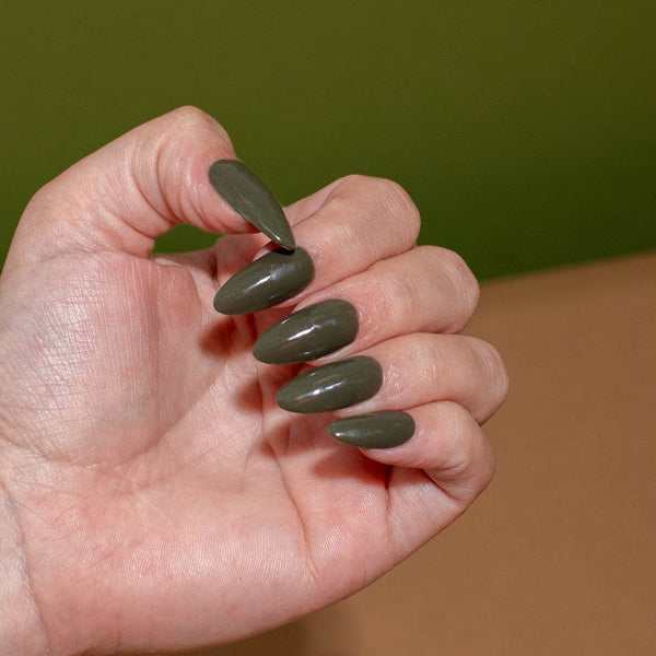 D850 Leaf Hunter Green Creme Dip Powder