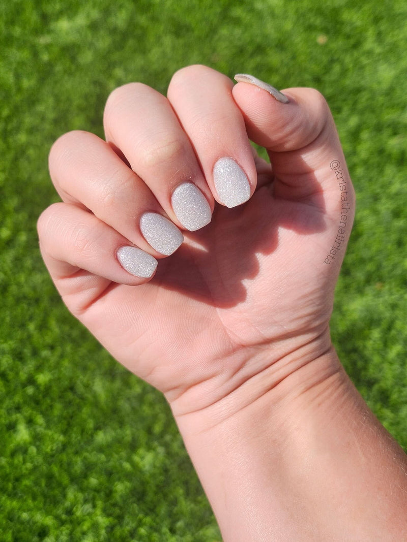 Dip Powder D881 Ethereal White Shimmer Dip Powder