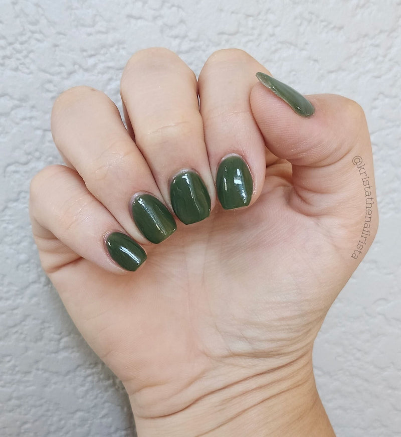 Dip Powder D923 Leapfrog Green Creme Dip Powder